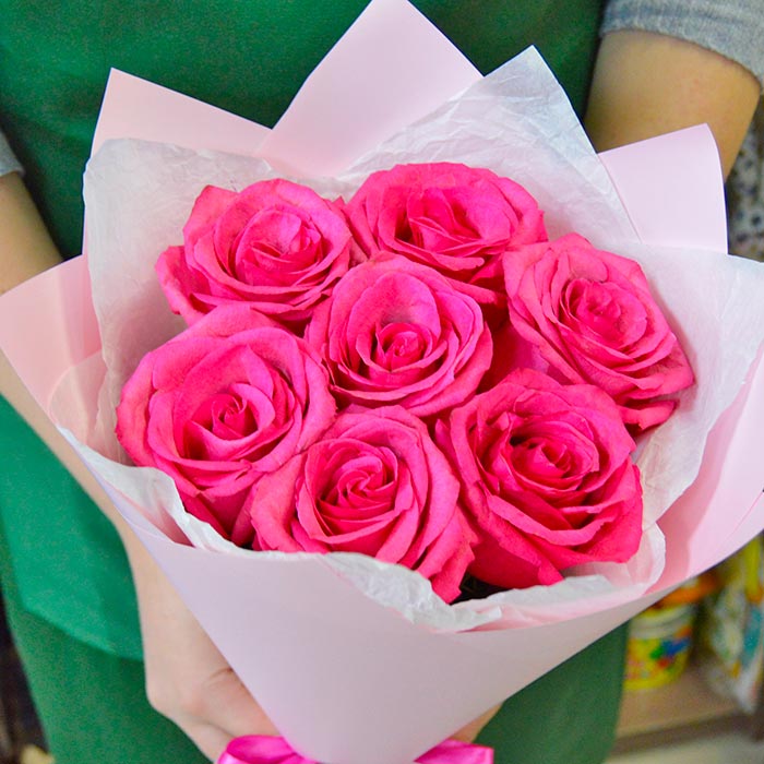 Букет Розовые розы в нежной упаковке